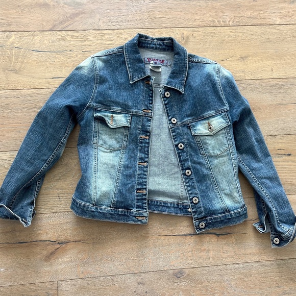 Silver Jean Jacket Size L - But fits like a medium - Picture 1 of 5